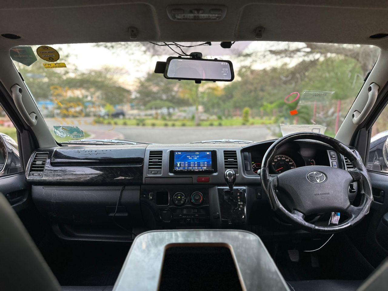 HIACE thumbnail 4